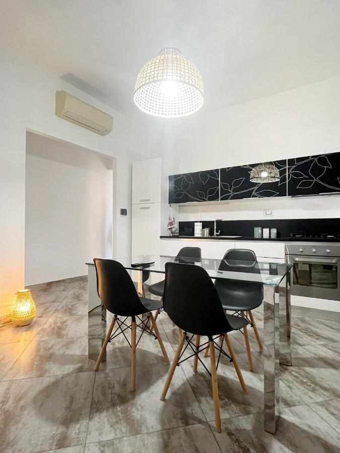 Il Nido Di Giraben Apartment Savona Exterior photo